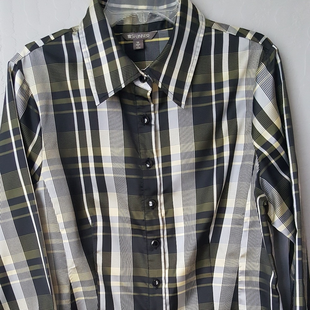 Light weight blouse